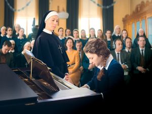 映画『天使にショパンの歌声を』 家を失った少女たちの希望は音楽だった